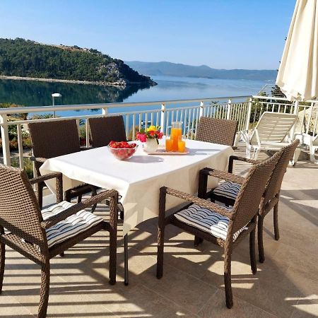 Apartment Frana Delux Kremena Екстер'єр фото