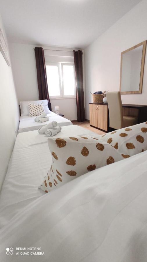 Apartment Frana Delux Kremena Екстер'єр фото